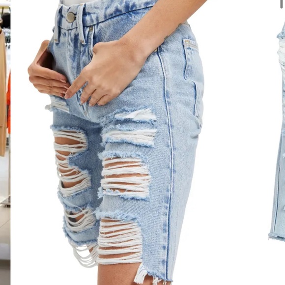 Good American Good 90s Extreme Rip High Waist Bermuda Shorts size 20 - Picture 2 of 6